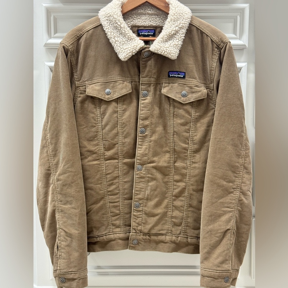 Patagonia Corduroy Pile-Lined Trucker Jacket Men’s Medium